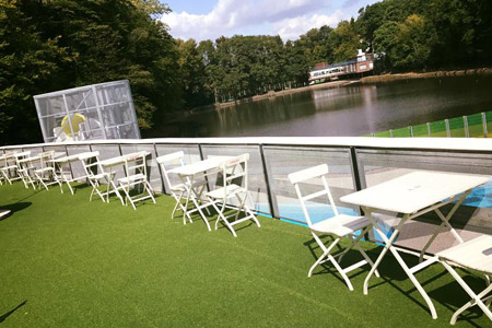 Le Bar de la piscine